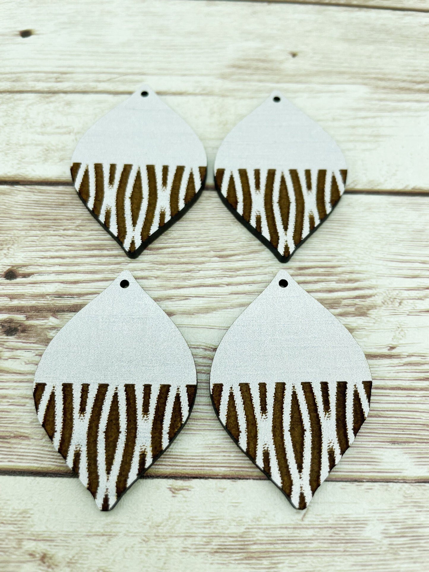 Patterned Wood Engraved Wavy Stripes Teardrop Earring Blanks, DIY Jewelry Making