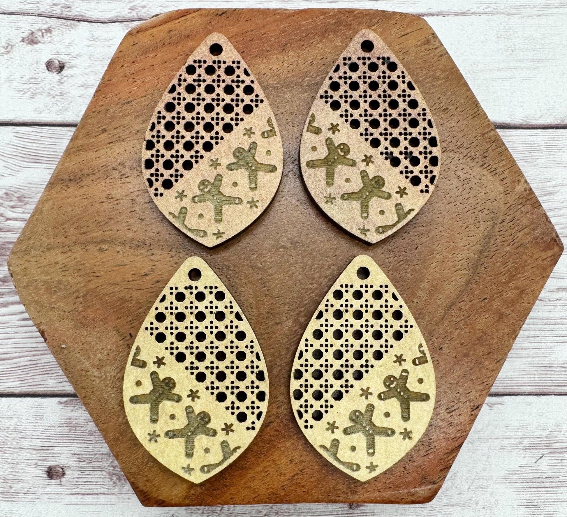 Engraved Gingerbread Man Rattan Winter Christmas Earring Blanks, DIY Jewelry Making