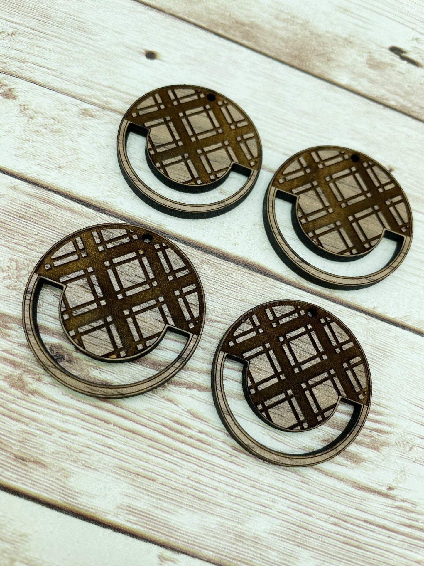 Wood Circle Engraved Plaid Macrame Earring Blanks, Finished Walnut Blank, DIY Jewelry Making